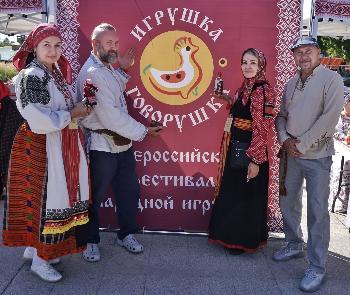Наши мастера приняли участие в XI Всероссийском фестивале народной игрушки "Игрушка-говорушка", 