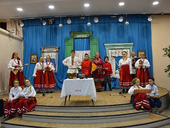 В рамках проекта «Коллаборация Домов дружбы Воронежской области» в Районном Дворце культуры состоялся культурный интенсив «Территория дружбы». 